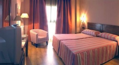 Cheap hotel in Extremadura 3940