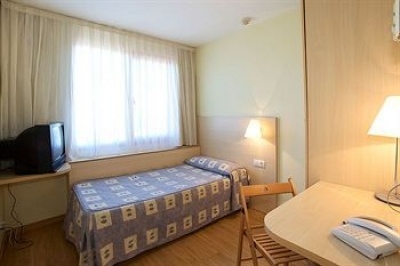 Find hotels in Vilafranca Del Penedes 4002