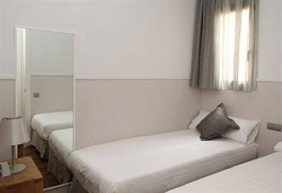 Cheap hotel in Barcelona 4059