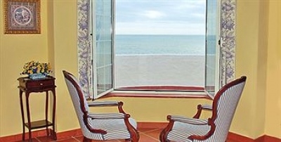 Cheap hotel in Cadiz 4338