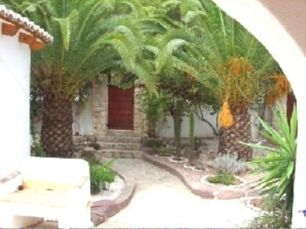 Moraira property: Villa for sale in Moraira, Alicante 24746