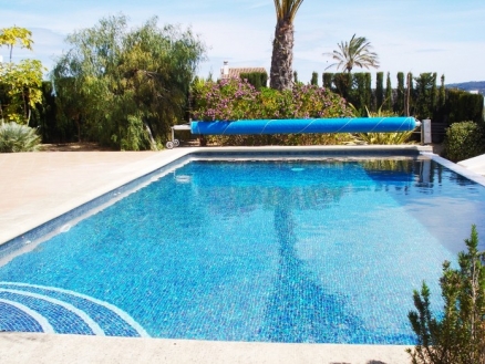 Moraira property: Villa for sale in Moraira, Alicante 24865