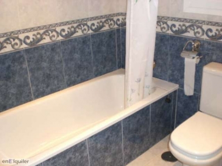 Costabella property: Villa in Malaga to rent 32074