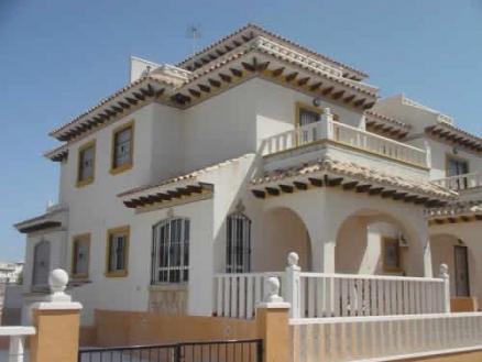 Campoamor property: Townhome to rent in Campoamor 32981