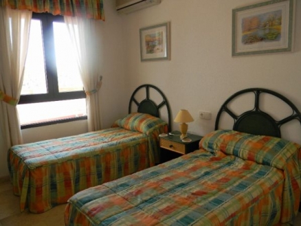 Dehesa De Campoamor property: Apartment in Alicante to rent 32992