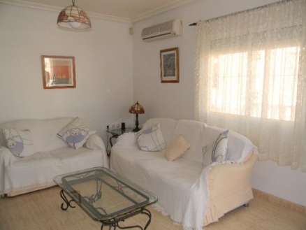 San Miguel De Salinas property: Villa to rent in San Miguel De Salinas, Spain 32994