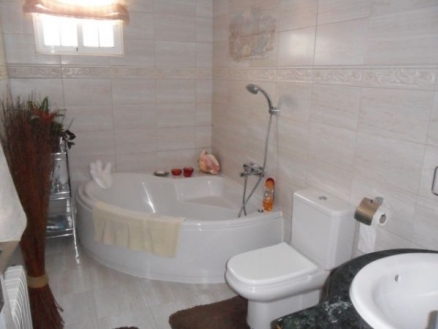 Villamartin property: Villa for sale in Villamartin, Alicante 33059