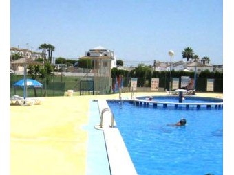 Villamartin property: Villa to rent in Villamartin, Alicante 33092