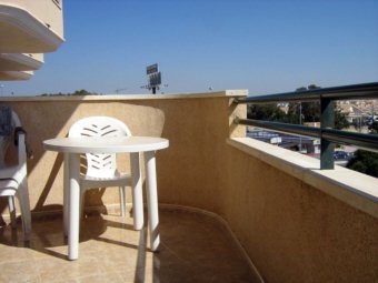 Cabo Roig property: Apartment in Alicante to rent 33093