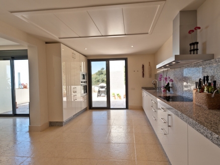 Los Monteros property: Penthouse for sale in Los Monteros, Malaga 33472