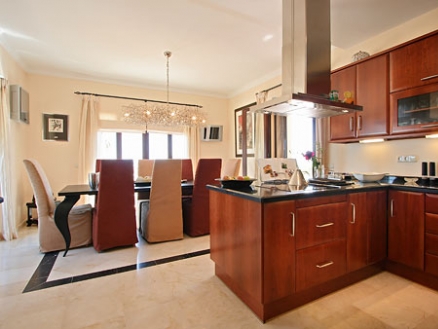 Benahavis property: Villa with 4 bedroom in Benahavis, Spain 33565