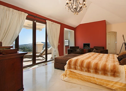 Benahavis property: Villa for sale in Benahavis, Malaga 33565
