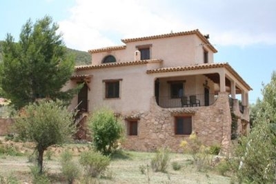 Aguaderas property: Villa for sale in Aguaderas 36022