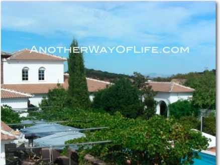 Villanueva De Tapia property: House with 5 bedroom in Villanueva De Tapia 37996