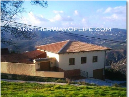 Iznajar property: House for sale in Iznajar 38003