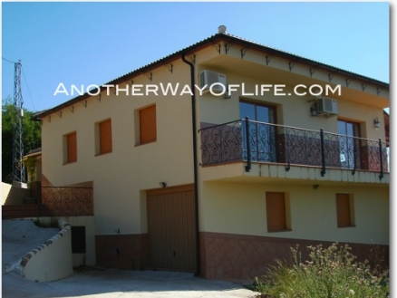 Iznajar property: House for sale in Iznajar, Spain 38003