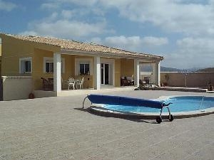Pinoso property: Villa for sale in Pinoso 42040