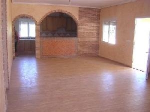 Crevillent property: Villa with 3 bedroom in Crevillent, Spain 42202