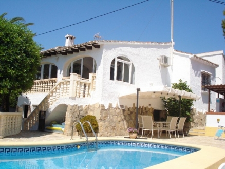 Villa for sale in town 48027