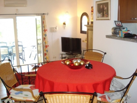 Villa for sale in town, Alicante 48027