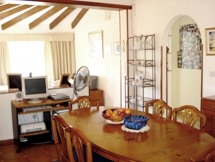 Villa for sale in town, Alicante 48028