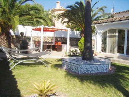 Alicante Villa 48037