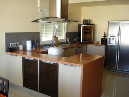 Villa with 4 bedroom in town 48050