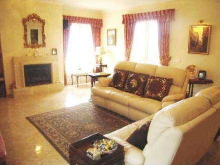 Villa with 3 bedroom in town, Spain 48056