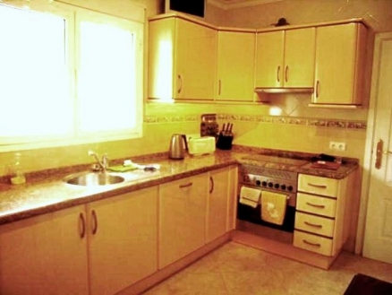 Villa for sale in town, Alicante 48056