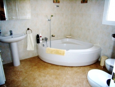 Villa in Alicante for sale 48056