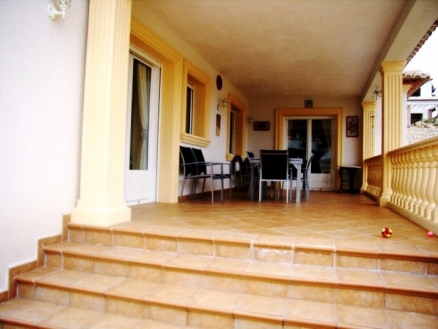 Alicante property | 3 bedroom Villa 48056