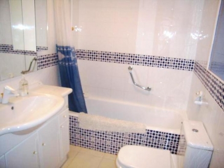 Alicante property | 2 bedroom Apartment 48075