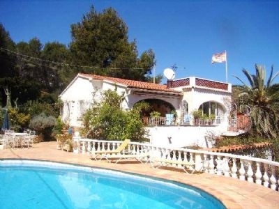 Villa&nbsp;for&nbsp;sale&nbsp;in&nbsp;town&nbsp;48256