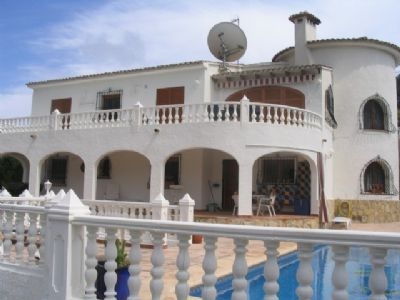 Villa&nbsp;for&nbsp;sale&nbsp;in&nbsp;town&nbsp;48282