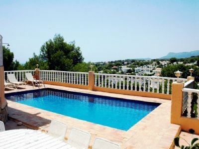 Villa&nbsp;for&nbsp;sale&nbsp;in&nbsp;town,&nbsp;Spain&nbsp;48296