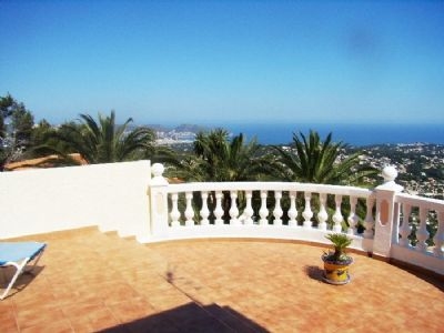 Villa&nbsp;for&nbsp;sale&nbsp;in&nbsp;town,&nbsp;Spain&nbsp;48329