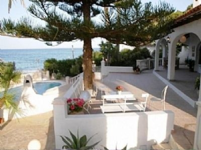 Villa for sale in town 48332