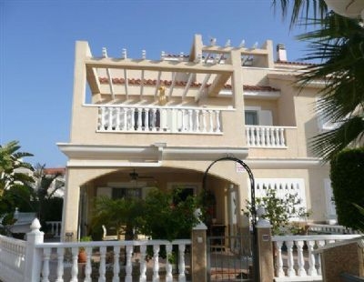 Townhome for sale in town 48575