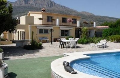Villa with 4 bedroom in town, Spain 48636
