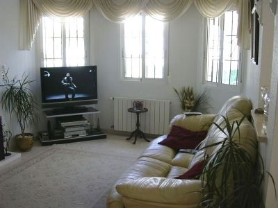 Villa&nbsp;for&nbsp;sale&nbsp;in&nbsp;town,&nbsp;Spain&nbsp;48656