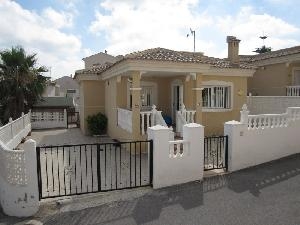 Villamartin property: Villa for sale in Villamartin 48974