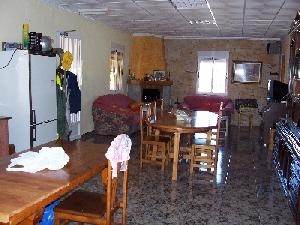 Villa&nbsp;with&nbsp;4&nbsp;bedroom&nbsp;in&nbsp;town,&nbsp;Spain&nbsp;49081