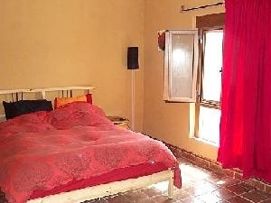 House with 4 bedroom in town 49143