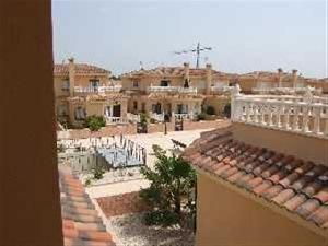 Villa for sale in town, Spain 49601