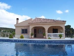 Villa for sale in town, Spain 49647