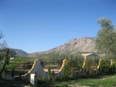 Farmhouse for sale in town, Spain 49903