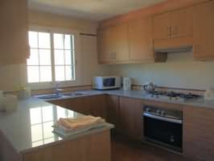 Villa for sale in town, Spain 51456