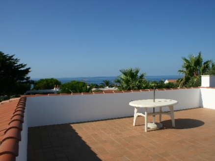 Villa for sale in town, Spain 51457