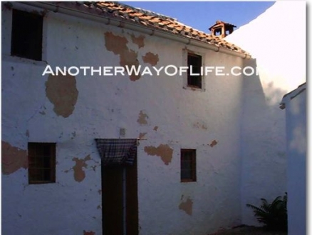Iznajar property: Farmhouse in Cordoba for sale 52407