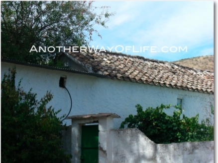 Iznajar property: Farmhouse for sale in Iznajar, Spain 52412